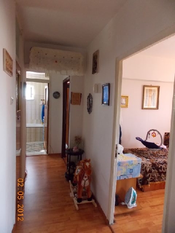 Vanzare apartament 3 camere Basarabia - Socului