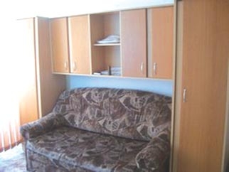 Garsoniera mobilata si utilata modern de inchiriat Pieptanari