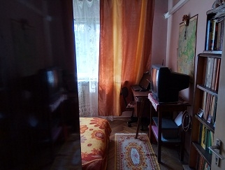 Particular inchiriez ultracentral Craiova camera in apartament de 4 camere
