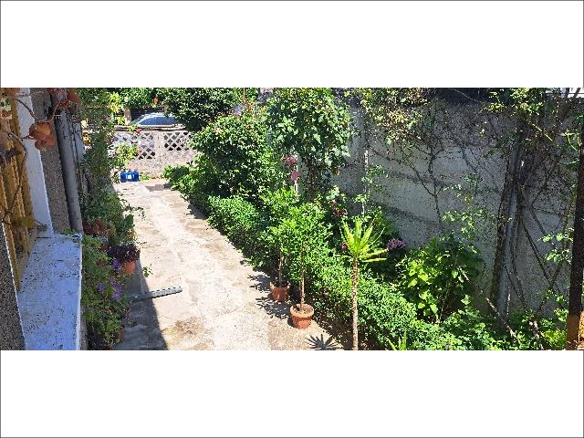 Vand urgent casa singur curte Piata Alba Iulia