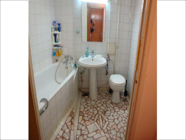 Vanzare apartament 3 camere in zona Dristor - Ramnicu Sarat