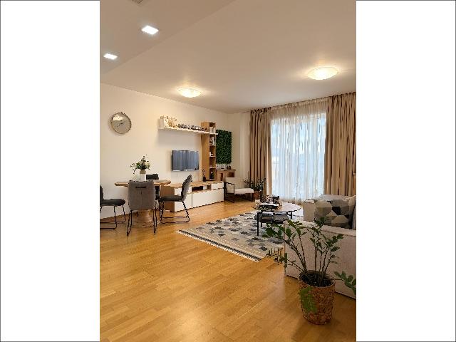 Vanzare apartament exclusivist Universitate, 2 camere, Maria Rosetti 38 Bucuresti