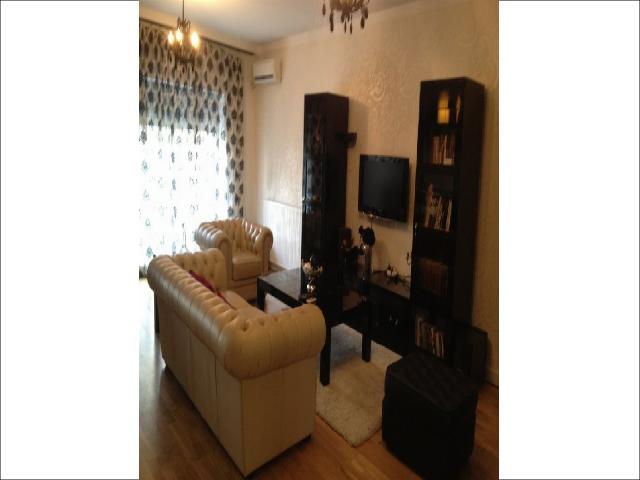 Inchiriere apartament 3 camere Lacul Tei (Emerald)