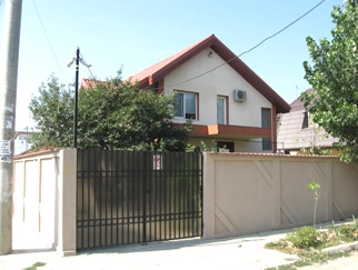 Andronache (Stefanesti) vila de inchiriat